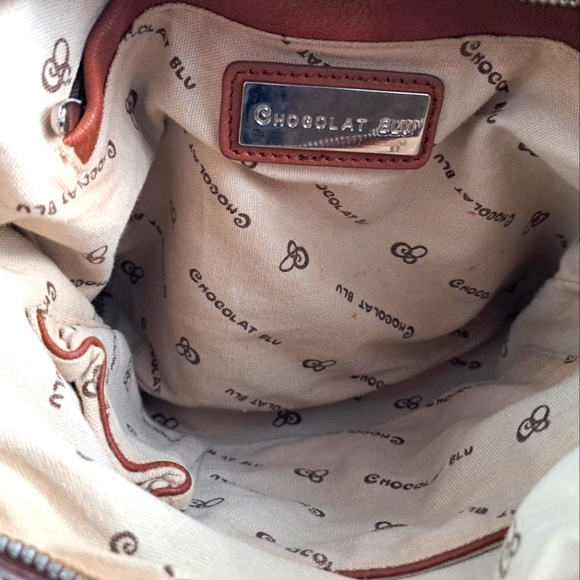 Chocolat Blu Leather Crossbody Bag - Picture 6 of 6